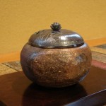 Yakishime Koro (incense burner) w/ silver lid