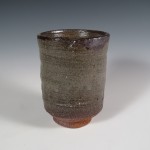 Kawakujira Yunomi, wood
皮鯨湯呑、薪